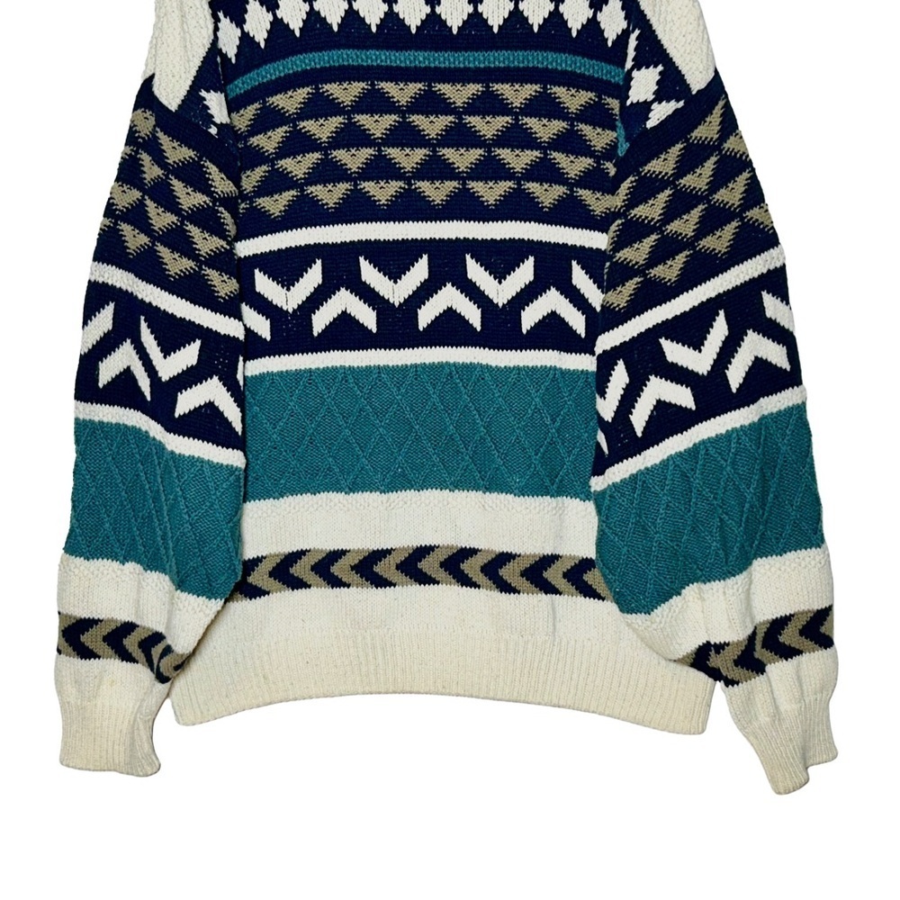 Vintage John Weitz Preppy Geometric Holiday Sweater in Green, Tan, & Cream, M - Picture 6 of 9